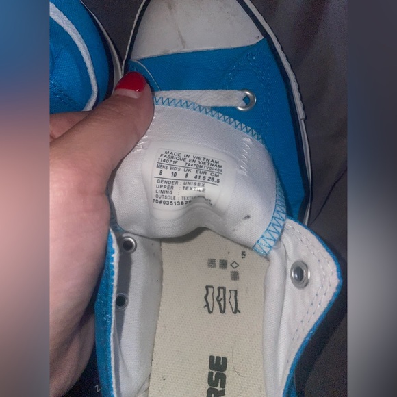 Converse all stars size 10 women’s - Picture 3 of 5